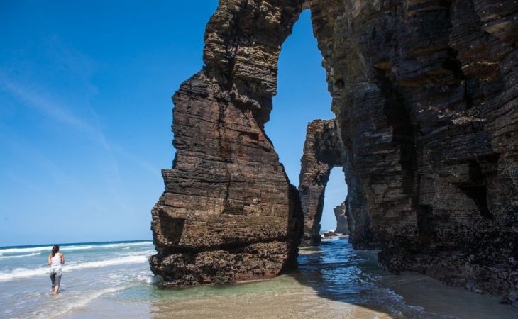 ¿Dónde está la Playa de las Catedrales?