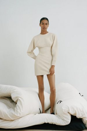 vestido efecto neopreno zara