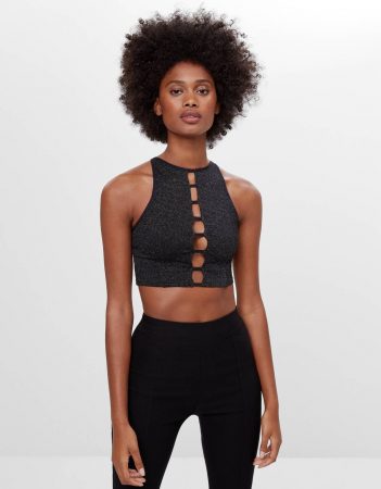 Conoce la colección de sets de Bershka para conjuntar todo tu look 16 Merca2.es Top tiras metalizado