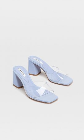 sandalias vinilo stradivarius