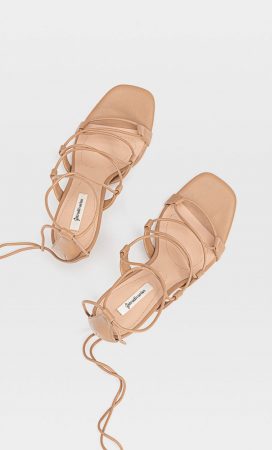 sandalias tiras atadas