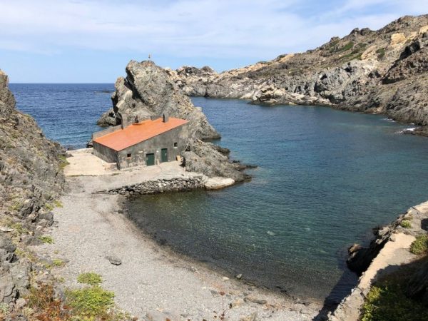 Calas Costa Brava, Prona