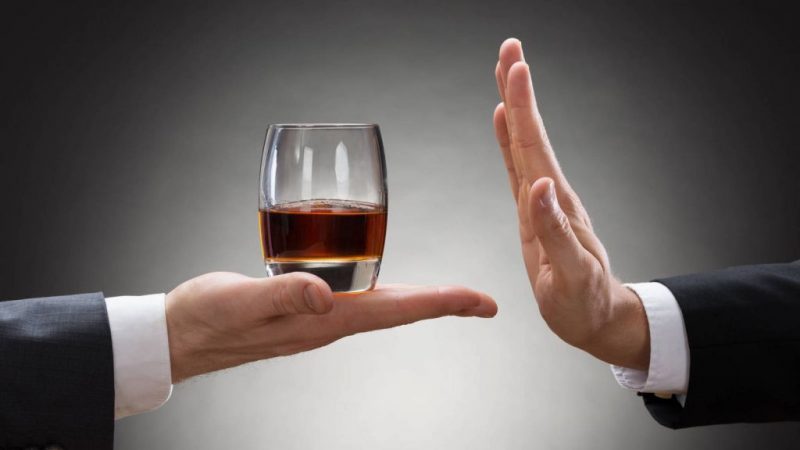 Abstinencia del alcohol y la fiebre: Mitos y verdades que debes conocer