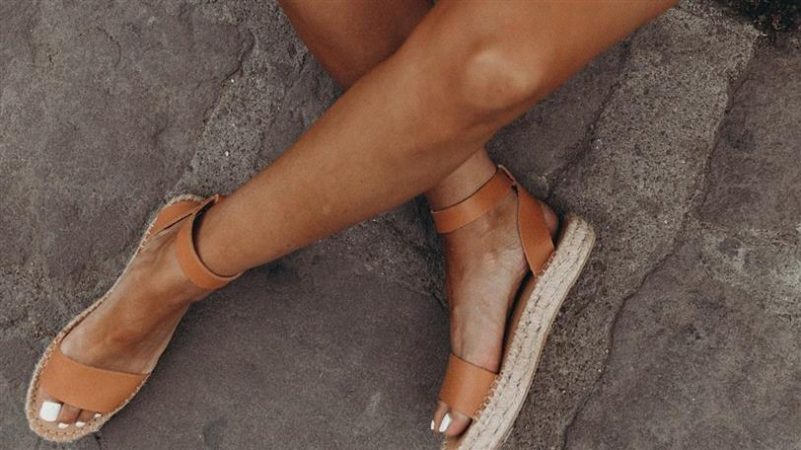 Combina tus nuevas sandalias con estilo: ideas de looks infalibles