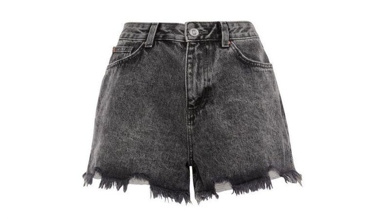 10 flechazos de Primark que ya puedes comprar en sus tiendas 38 Merca2.es pantalones cortos grises