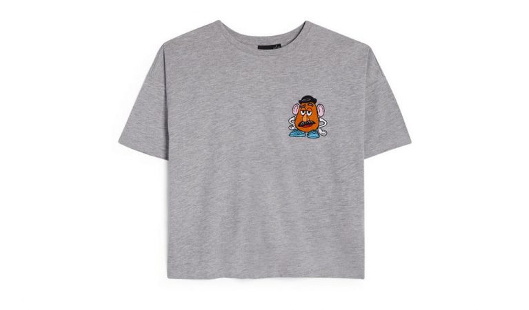 10 flechazos de Primark que ya puedes comprar en sus tiendas 33 Merca2.es camiseta gris mr potato