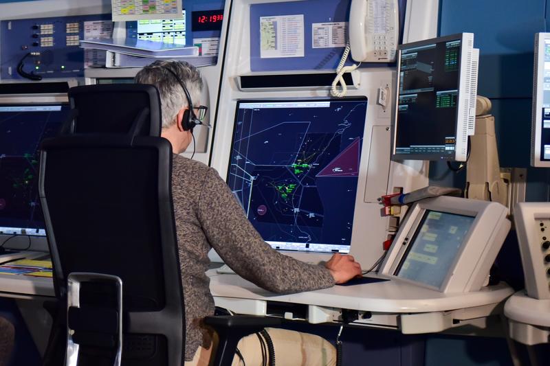 Enaire gestionó en agosto 107.000 vuelos, la mitad que el pasado año