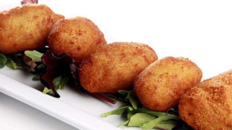 ¿Cómo define Chicote a las croquetas? 