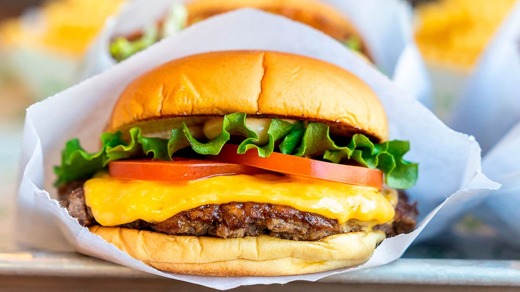 Cómo hacer la hamburguesa Shake Shack en casa