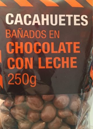 cacahuetes bañados en chocolate 