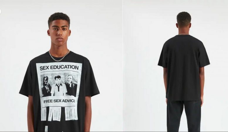 camiseta negra Pull&Bear