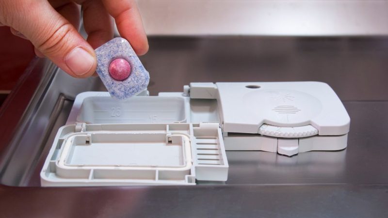 Usos alternativos al detergente de lavavajillas 46 Merca2.es Lo que puedes hacer con el detergente de lavavajillas