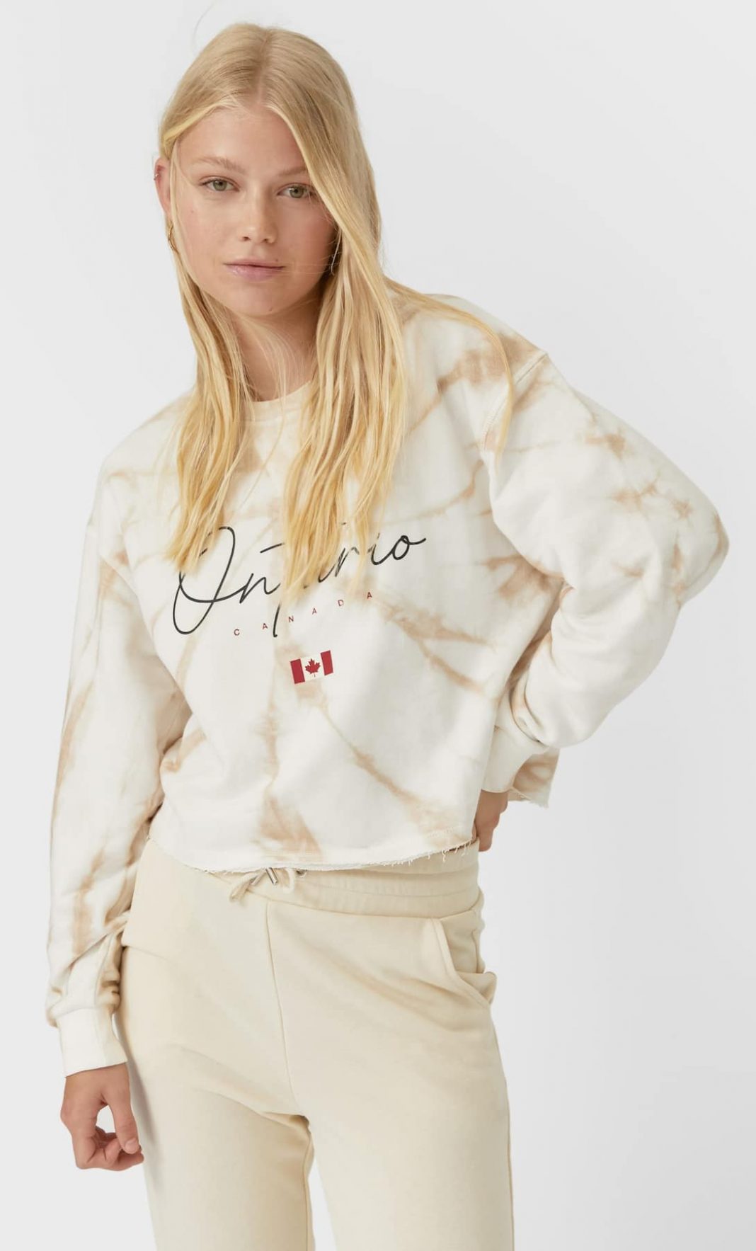 sudadera tie dye stradivarius