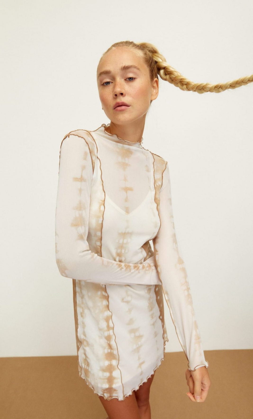 vestido corto tul stradivarius