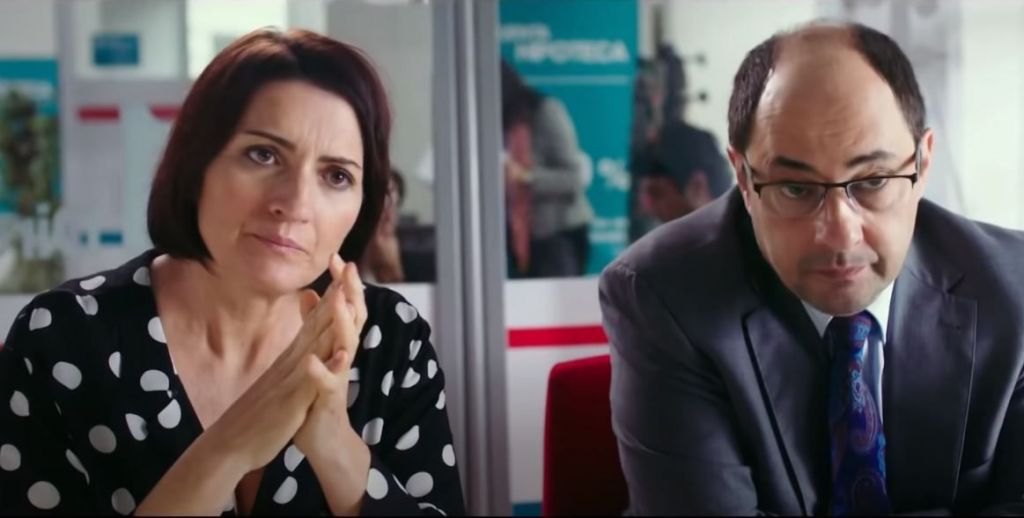 ‘Bajo el mismo techo’: ¿Merece la pena ver la película española que arrasa en Netflix?