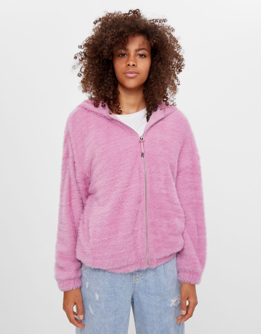 chaqueta de pelo con capucha de bershka