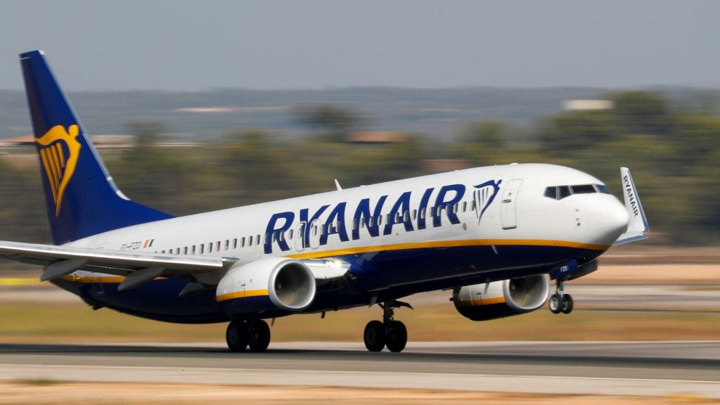 Trabajo deniega a Ryanair dos nuevos ERTE a 216 trabajadores