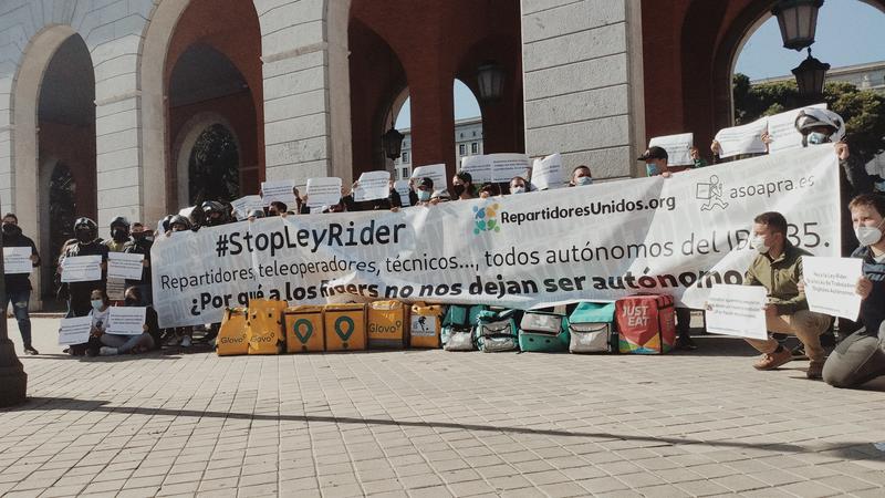 Los ‘riders’ piden ser autónomos «como los profesionales de las grandes empresas del Ibex 35»