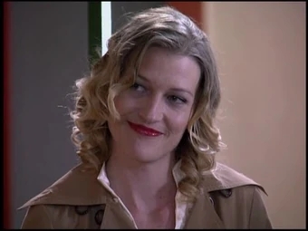 Los 10 personajes más odiados de las series de televisión 7 Merca2.es alison Merca2.es
