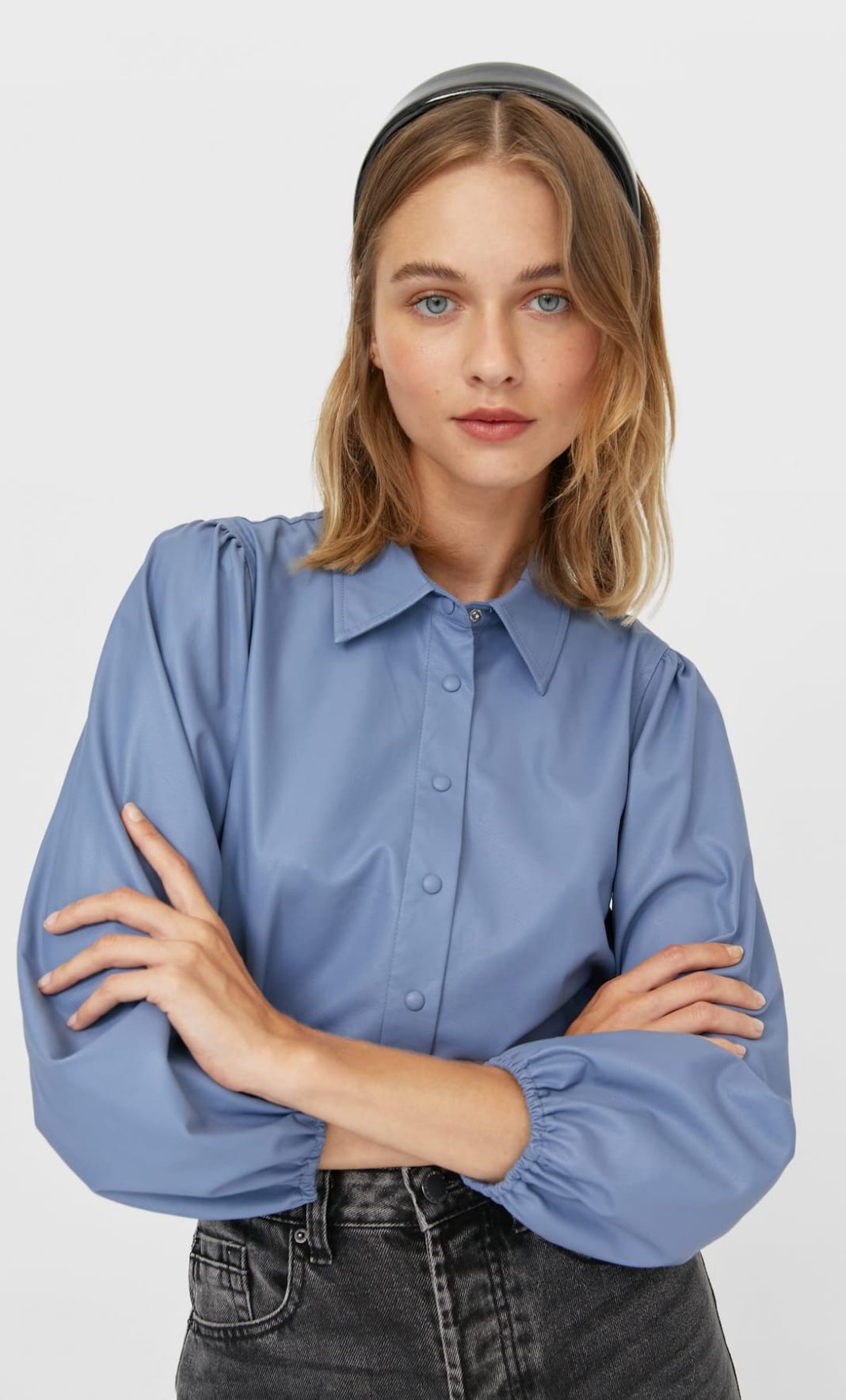 camisa efecto piel manga abullonada