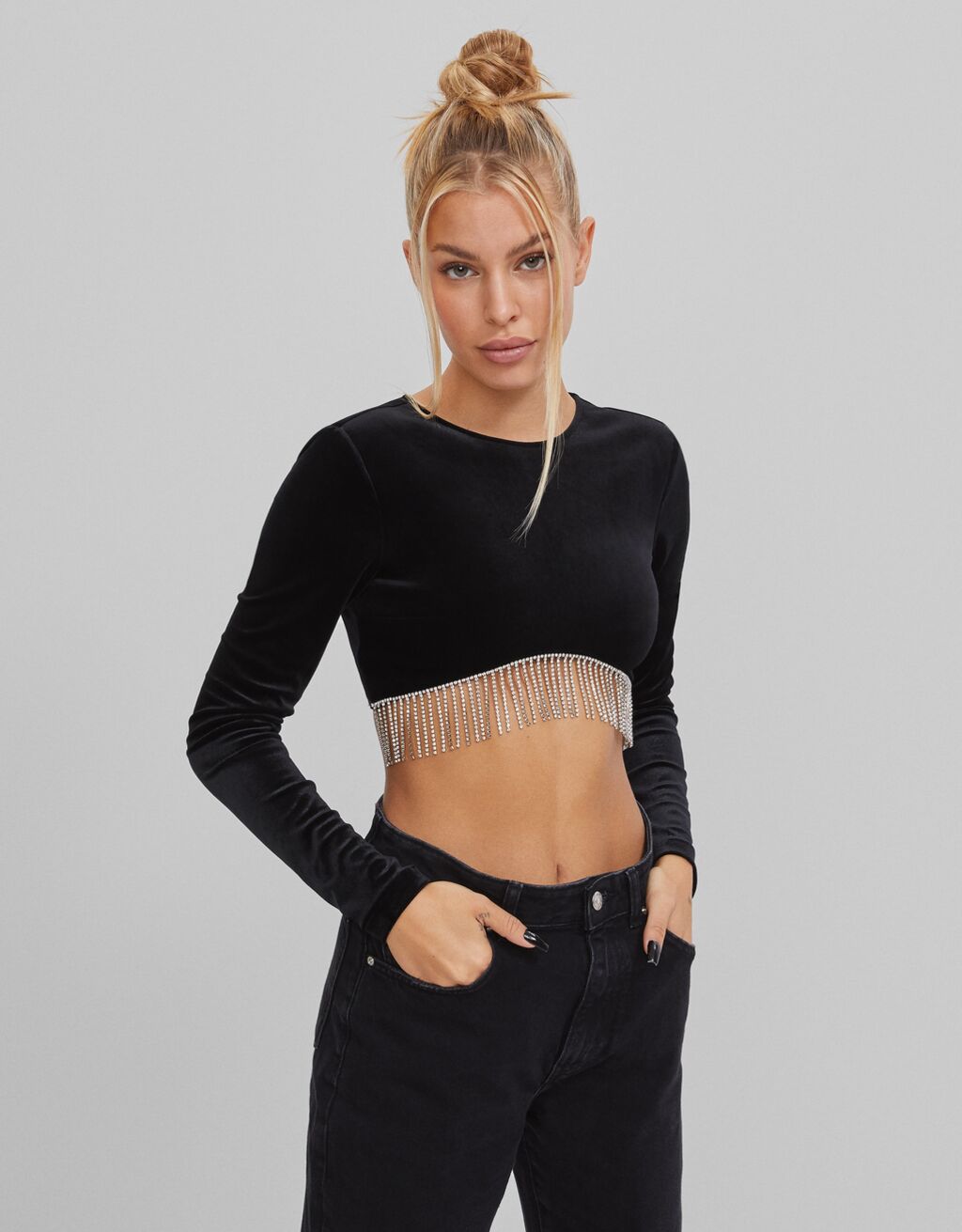 camiseta terciopelo flecos strass bershka