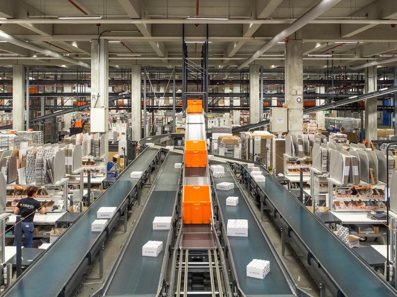 El co-consejero delegado de Zalando Rubin Ritter renuncia para priorizar la carrera de su esposa