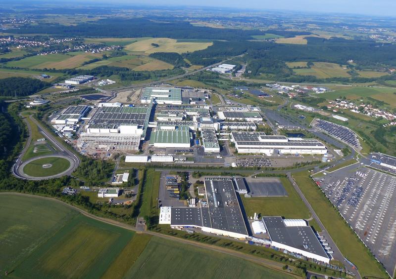 Mercedes-Benz acuerda la venta de su planta de Hambach a Ineos Automotive
