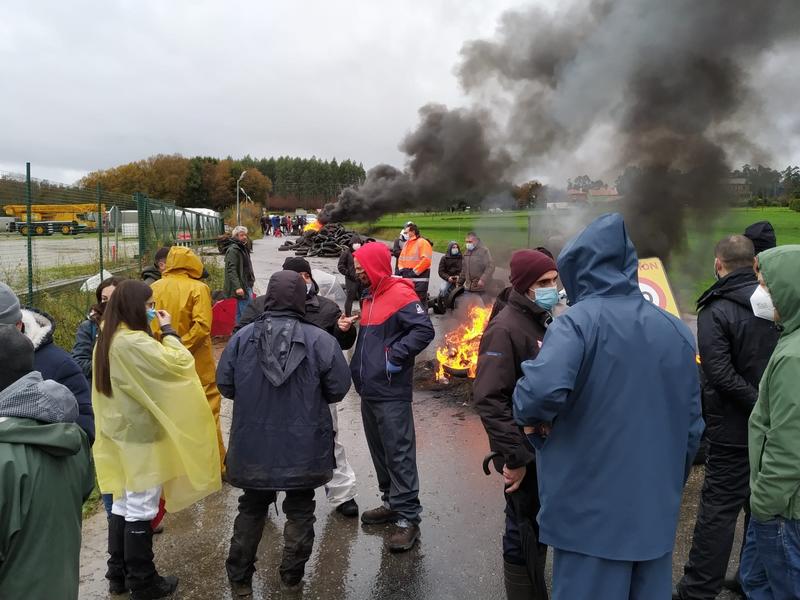 Los trabajadores de Siemens Gamesa en A Coruña deciden continuar con la huelga