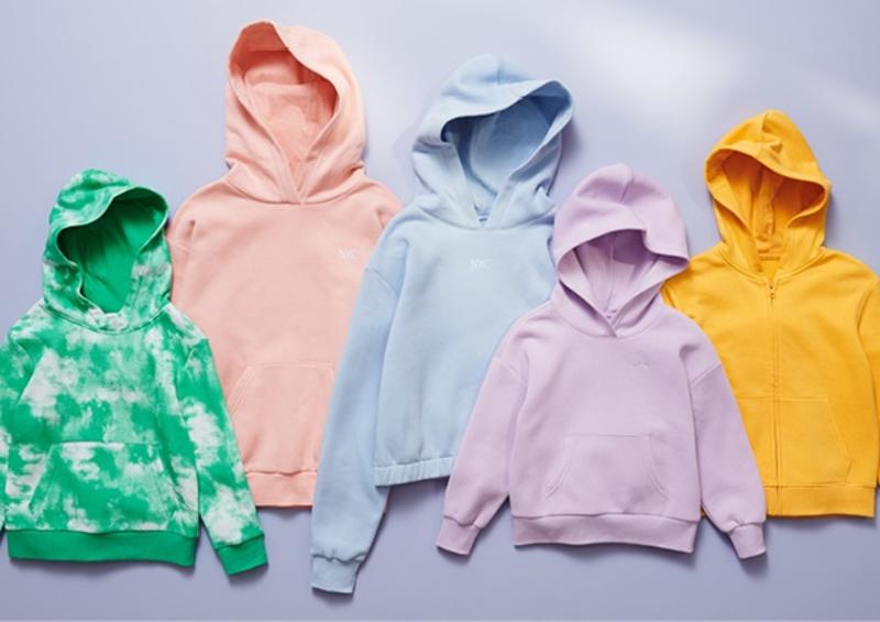 H&M y Danone Aqua convertirán 3,5 millones de botellas en moda infantil