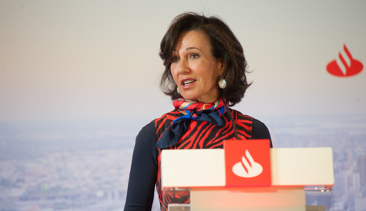 Ana Botín, dispuesta a revolucionar la banca en el ciclón de fusiones