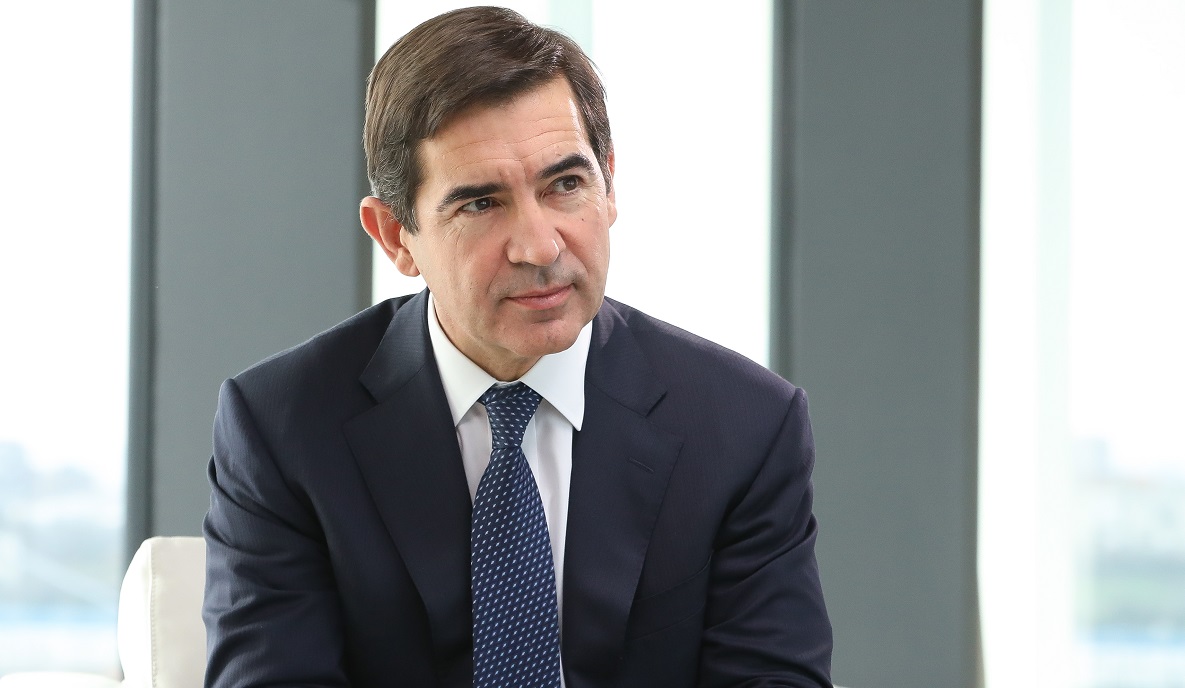 BBVA desequilibra las fusiones con el juego de sillones y la política