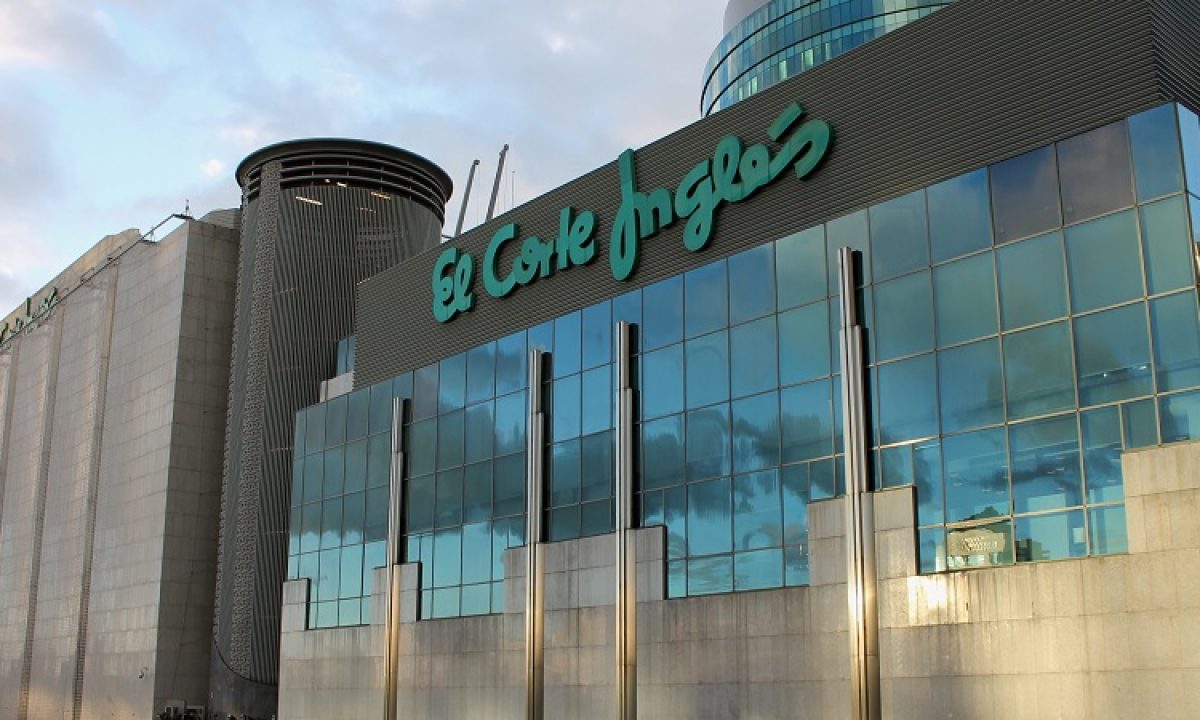 Abrigos de marca de El Corte Inglés con hasta un 40% de descuento
