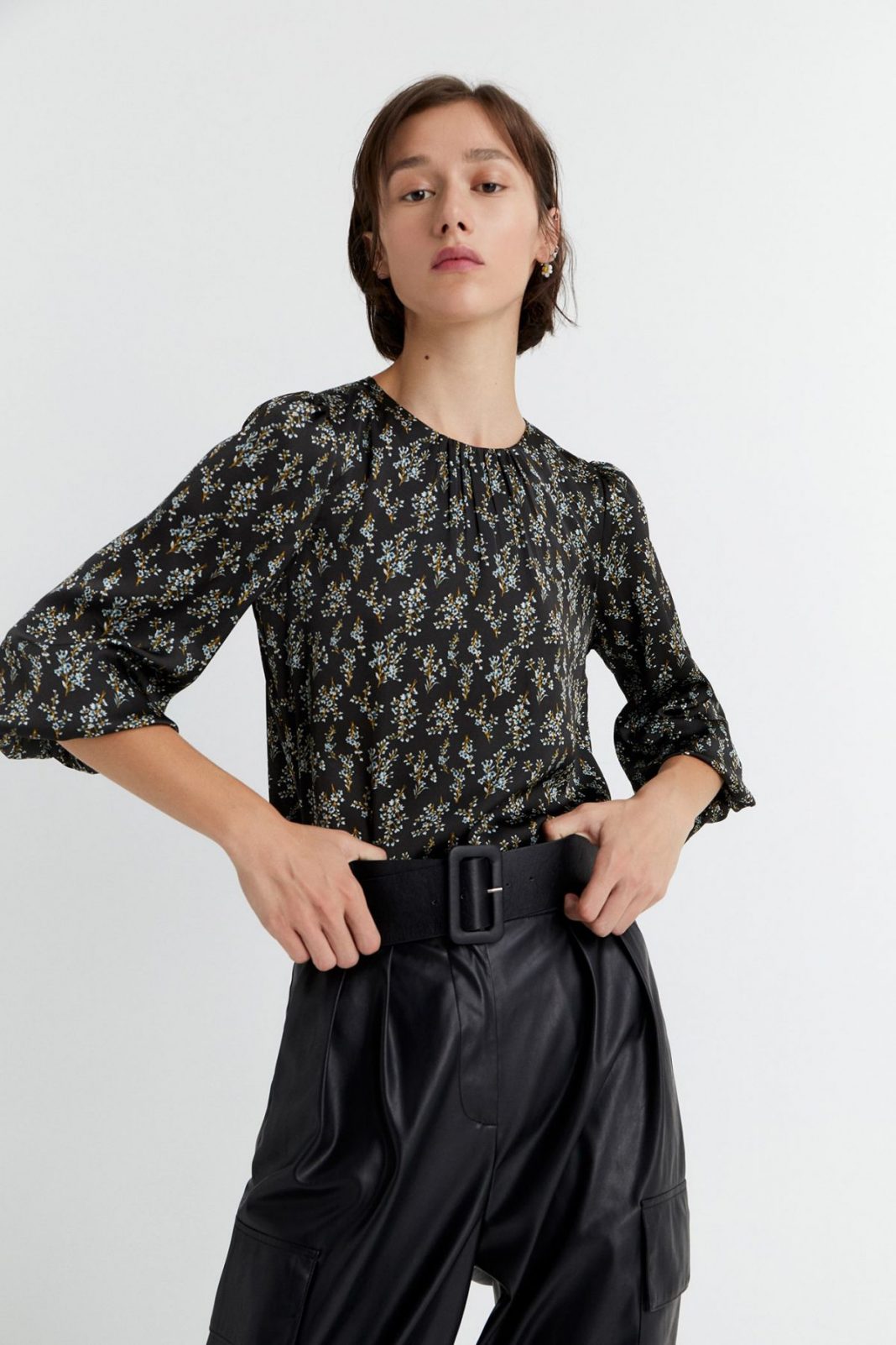 blusa satinada sfera