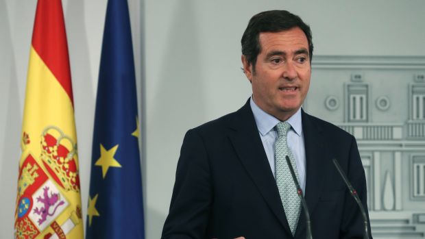 CEOE pide intensificar las ayudas a la hostelería y mantener los ERTE