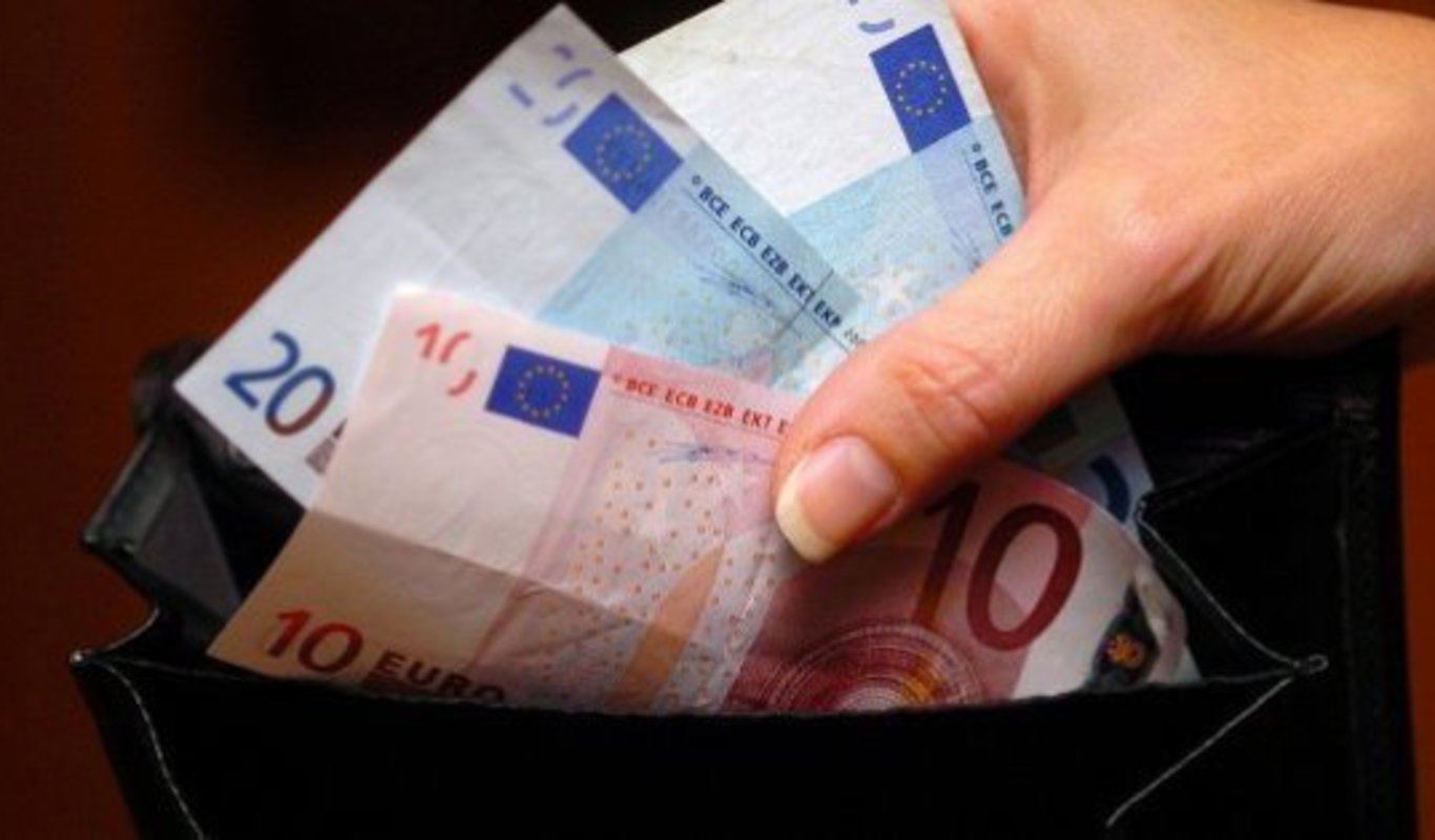 La subida de costes y el SMI cierran 16.223 pequeños negocios en 2026 1 Merca2 subida SMI autónomos