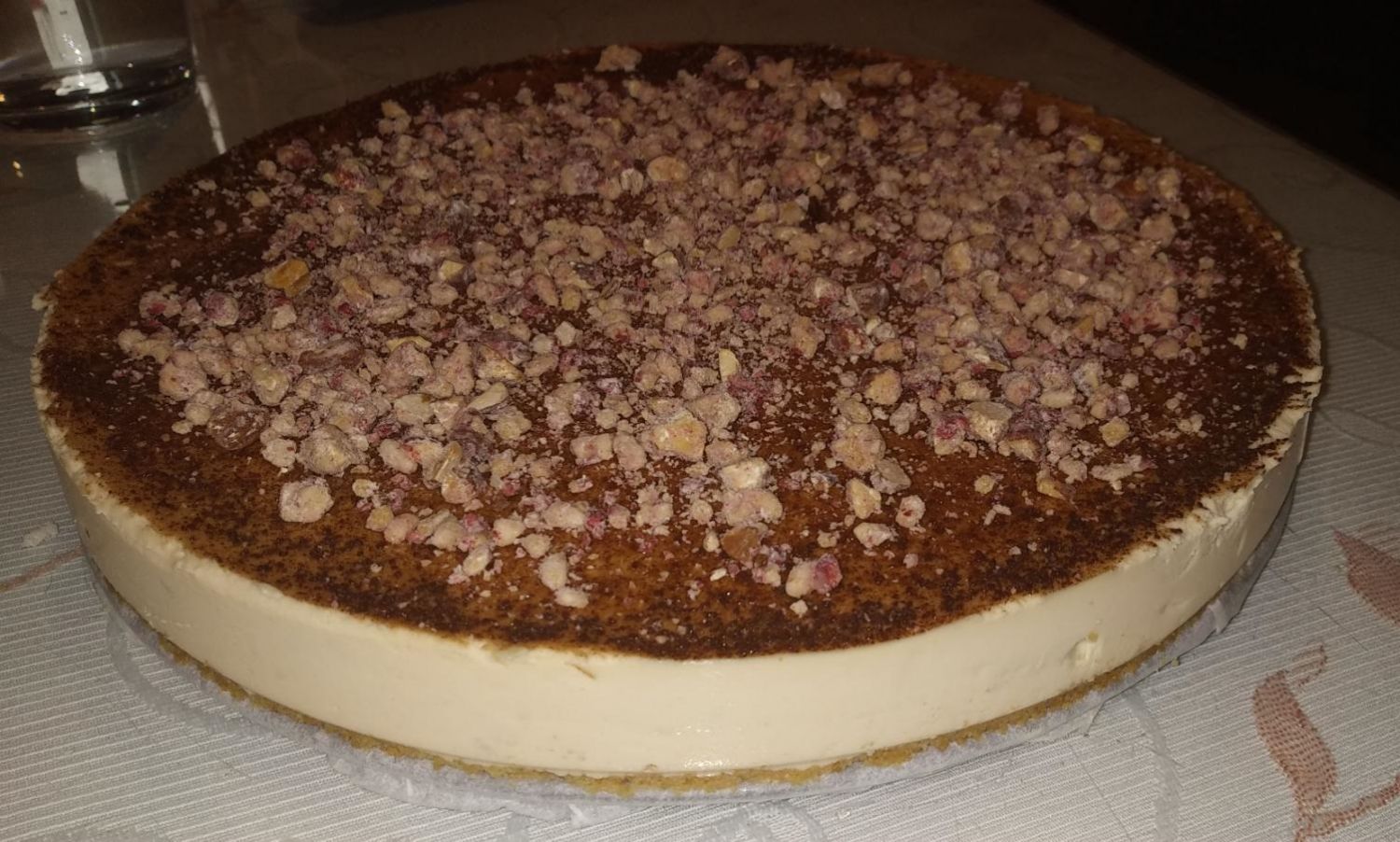 Cómo hacer una deliciosa y cremosa tarta de turrón en casa
