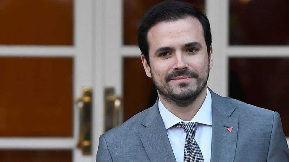 Alberto Garzón prepara un nuevo equipo de trabajo para apretar más a las casas de apuestas