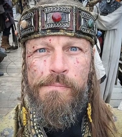 Screenshot 2021 01 30 Vikings Valhalla vikingsvalhallabrasil • Fotos y videos de Instagram1 Merca2.es