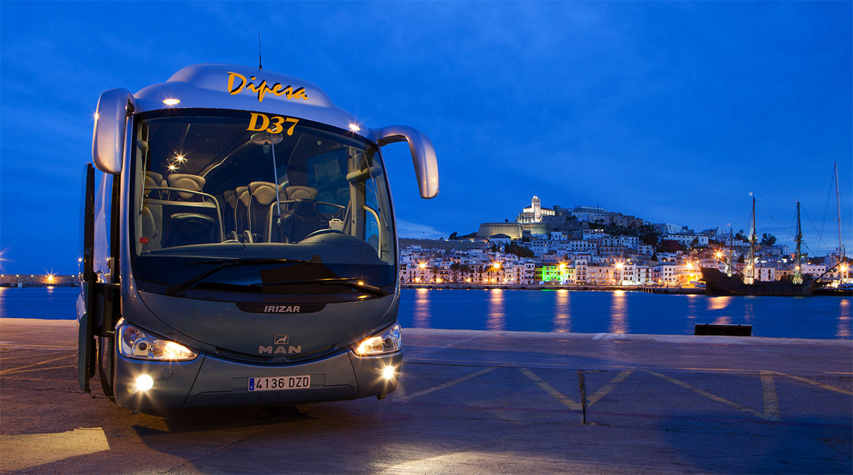 Telefónica y Vodafone compiten para cambiar el turismo en Ibiza