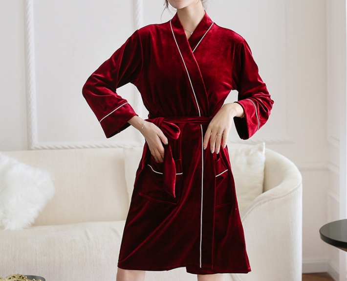 Aliexpress: 10 batas de casa muy entrañables y calentitas de menos de 15 euros 9 Merca2.es bata de terciopelo