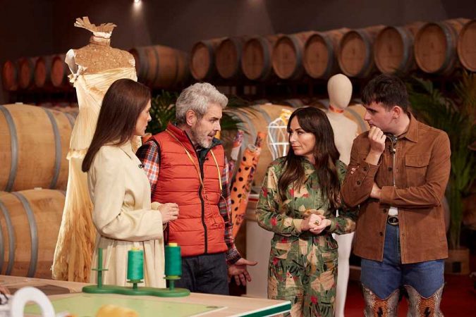 'Maestros de la costura': el motivo por el que ha abandonado este concursante 1 Merca2.es concursantes maestros de la costura