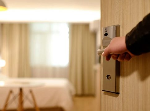 hoteles-Colliers-fusiones-2022 hoteles-Colliers-fusiones-2022