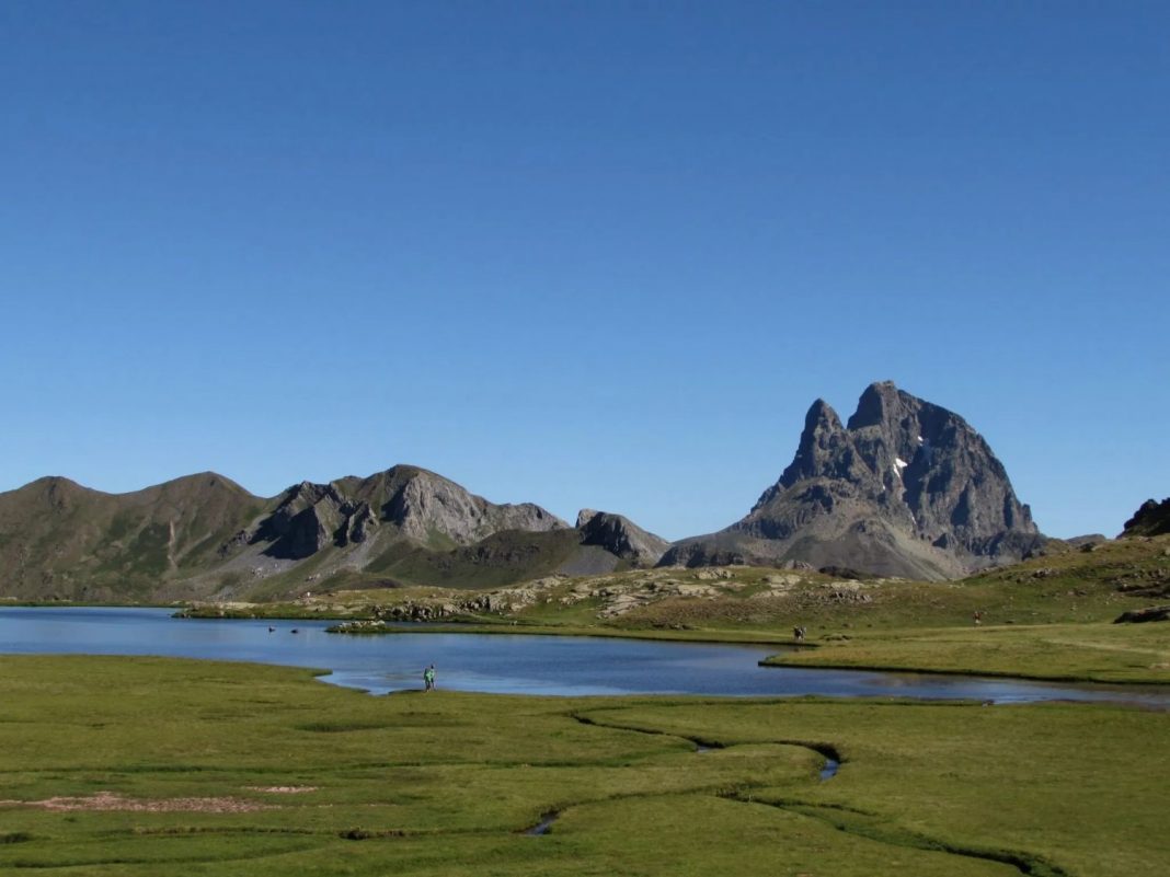 Ibón de Anayet, Pirineos