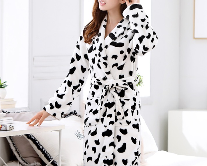 Aliexpress: 10 batas de casa muy entrañables y calentitas de menos de 15 euros 7 Merca2.es print animal