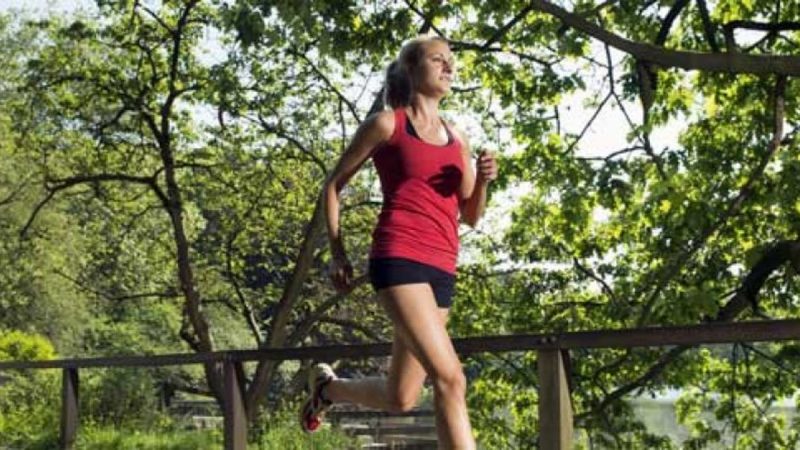 La sorprendente relación entre el ejercicio intenso y el cáncer 34 Merca2.es Practicar cualquier tipo de deporte Merca2.es