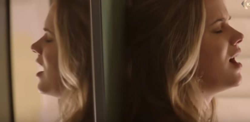 Screenshot 2021 02 10 YOU Trailer 2018 Netflix YouTube3 Merca2.es