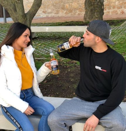 Screenshot 2021 02 16 Arantxa Bustos arantxabustos • Fotos y videos de Instagram Merca2.es