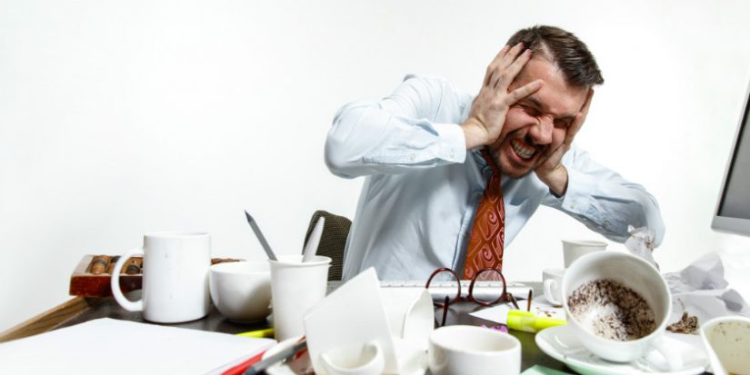 Dolor de cabeza por falta de cafe