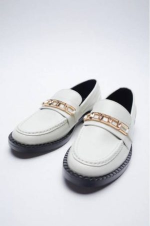 Zara: zapatos en oferta por tiempo limitado que no puedes dejar escapar 85 Merca2.es mocasines blancos