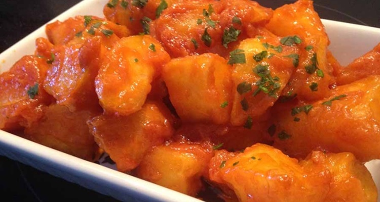 Patatas bravas vinagre